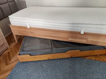 Dřevěná postel 90200 + špičková matrace Sensapol - 7