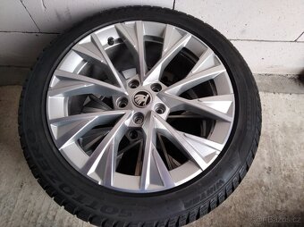 Zimní kompletní kola Dofida 235/45 R18 s pneu Conti - 7