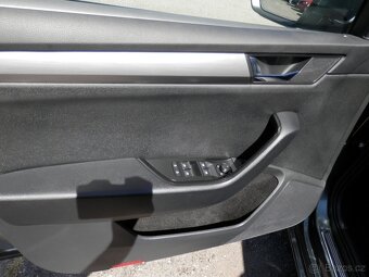 Škoda Superb 2.0TDi 110kW DSG kombi 6/2019 - 7