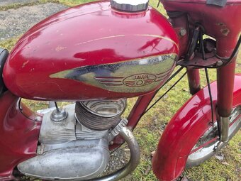 Prodám  Jawa  250/353 r.v. 1961. - 7