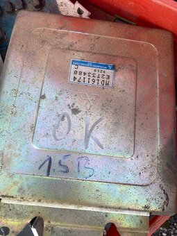 Mitsubishi colt 1.8 16V - 7