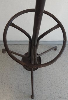 starožitný litinový věšák 195cm - 7