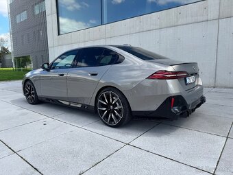 BMW 520d M Paket G60 197PS Alu 21” Hudba Bowers Max výbava - 7