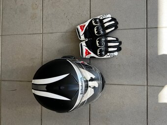 Schuberth silniční helma 58/59, Dainese rukavice 9,5/Xl - 7
