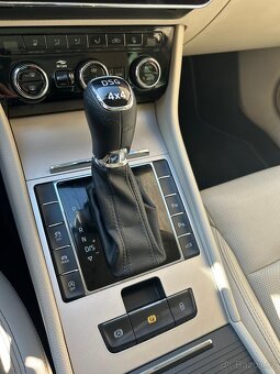 Prodej osobního automobilu Škoda Superb Combi - 7