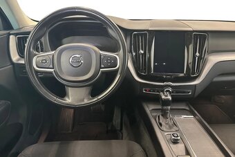 Volvo XC60 T5 AWD Momentum SE 2019 - 7