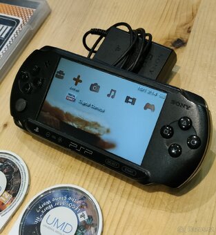 PSP 1004 HERNÍ KONZOLE PĚKNÁ - 7