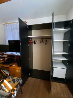 Starší šatní skříň IKEA - 7