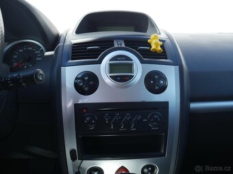 Renault Mégane 1.6 i , 82 kW benzín, 2009 - 7