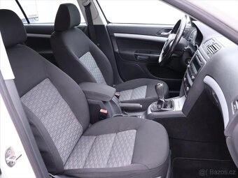 Škoda Octavia 1,6 TDI 77kW Greenline Tempoma (2009) - 7