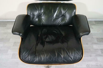 Křeslo s taburetem Charles & Ray Eames Herman Miller s visač - 7