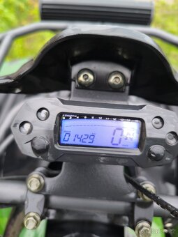 Dobrý den, prodám 4T čtyřkolku o obsahu 150ccm 8,5kw - 7