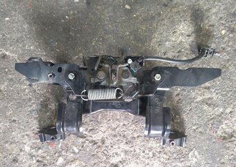 Mazda 3 BN BM 2013 - stabilizator rameno zamok senzor kryt - 7