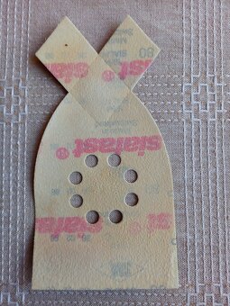 Brusné papíry k vibrační brusce Black & Decker - 7