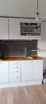 Kuchynská linka 260cm bíla - 7