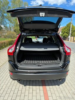 VOLVO XC60 2,4D 4x4 AWD, AUT., 143 kW - 7