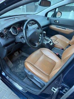 Peugeot 5008 1.6 115 kw NEJVYŠŠÍ VÝBAVA - 7