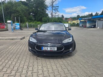 Tesla model s Free Supercharger - 7