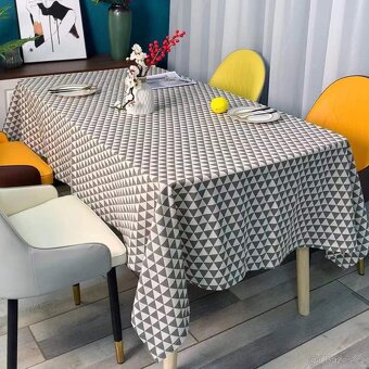 Nabídka potahů na židle a ubrusů na stoly pro catering apod. - 7