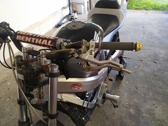 Honda Cbr 600 f4 - 7