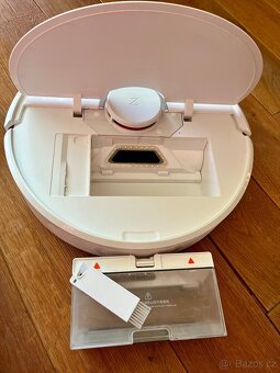 Robotický vysavač Roborock S6 + vytírání , je zachovalý - 7
