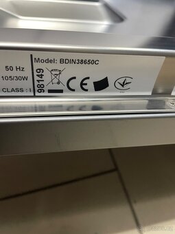Nepoužitá myčka Beko BDIN38650C - 7
