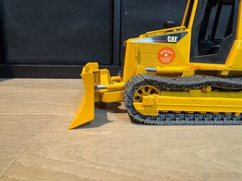 Buldozer CAT - Bruder toys - 7