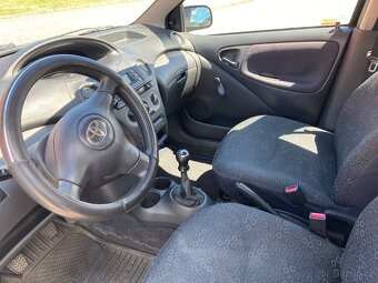 Toyota Yaris (5/2005) 1.0 - 7