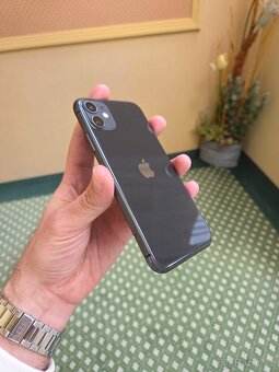 REZERVACE - Apple iPhone 11 64GB Black - baterie 97% - 7