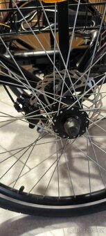 LIBERTY COMFY e-trojkolka 24" 6spd Disk - 7