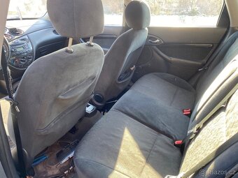 Ford Focus Mk1 1.6 Combi Ghia na díly levně - 7