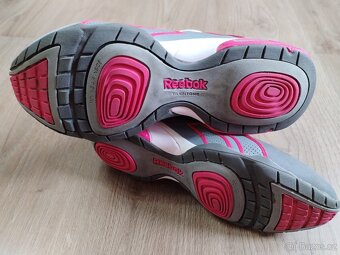 Reebok Traitone speciály běžecké vel 39 - 7