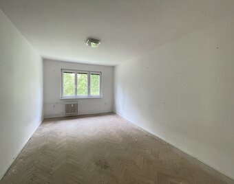Byt 3+1 s balkonem a šatnou, 8.května, Šumperk - 7