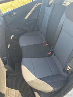 Hyundai i20 1.2 5MT - 7