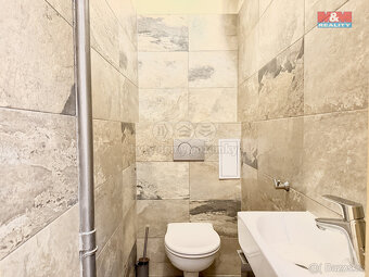 Pronájem bytu 2+kk, 41 m², Praha, ul. Navrátilova - 7