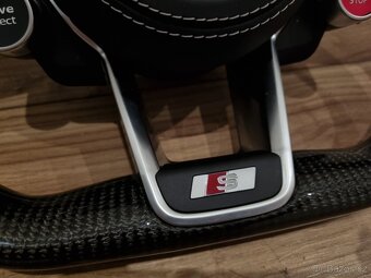 AUDI R8 VOLANT SPORTOVY - START/STOP DRIVE SELECT - 7