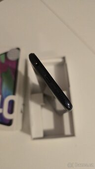 Mobilní telefon Samsung Galaxy A40, 4GB/64GB, výborný stav - 7