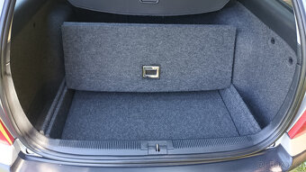 Škoda Octavia 1 combi,1.6 benzin,75 KW,r.v.2008 - 7