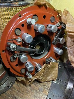 Motor D 245.5 tur. vhodný pro traktory BELORUS 952 - 7