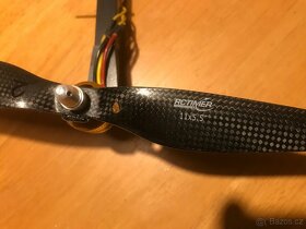 Dron DJI V2 hexakopter motory AXI 2217/20 - 7