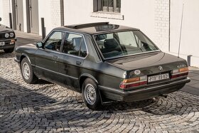 BMW 525i E28 - Airbag, ABS, palubák, šíbr - 7