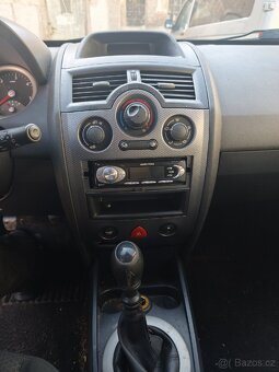 Renault Megane II 1.9 DCI - 7