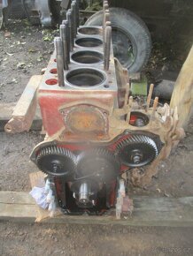 blok Zetor - 7