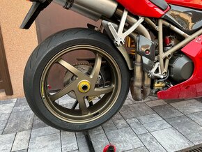 Ducati 916 - 7