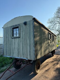 Maringotka 8m x 2,4m tovární výroby - 7