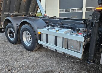 Volvo FM420 6x2 - sklápěč s hydraulickou rukou - 7