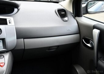 Renault Scénic 1.6i PANORAMA - 7