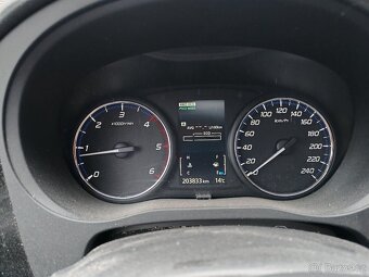 Mitsubishi Outlander - 7