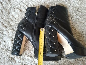 Černé polokozačky zn Guess, vel. 38 - 7