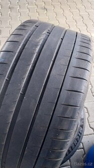 Prodám 2 x letní pneu Michelin 295/35/21 - 7
